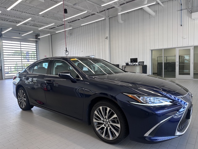 2021 Lexus ES 250