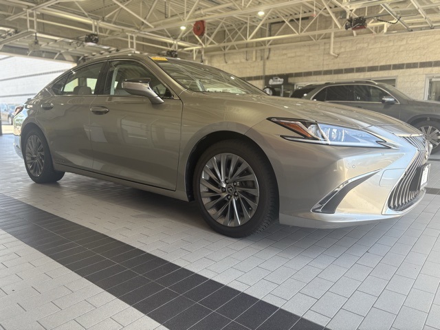 2019 Lexus ES 300h