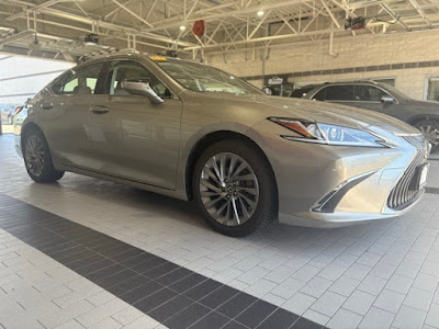 2019 Lexus ES
