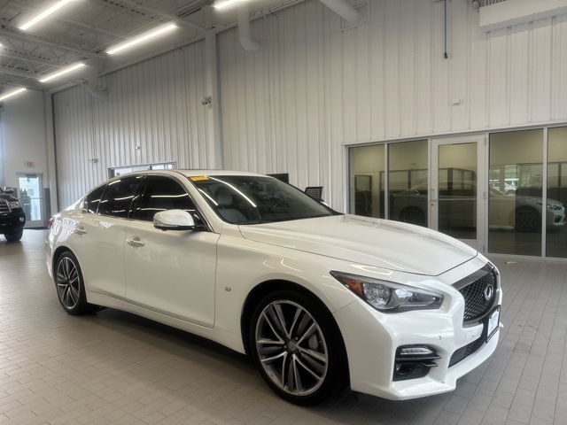 2015 INFINITI Q50 Sport