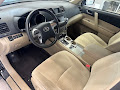 2011 Toyota Highlander SE