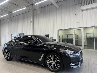 2017 INFINITI Q60