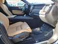 2023 Volvo XC60 B5 Ultimate Bright Theme
