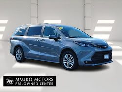 2023 Toyota Sienna Woodland Edition