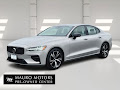 2024 Volvo S60 B5 Plus Dark Theme
