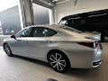 2025 Lexus ES 300h