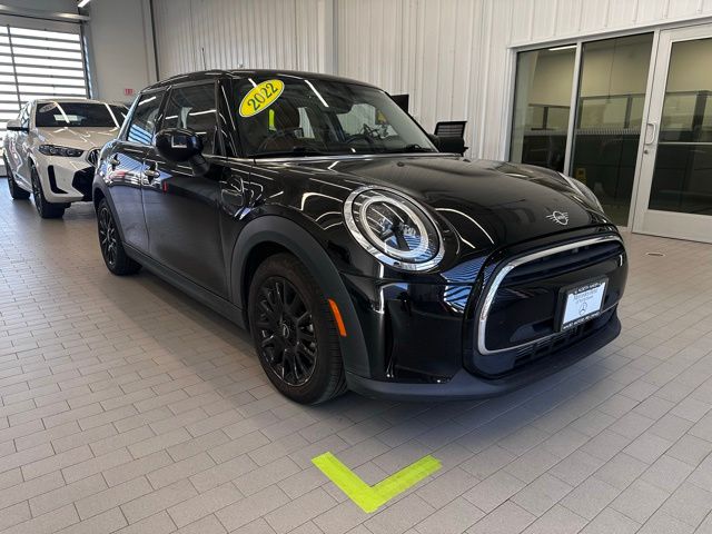 2022 MINI Cooper Signature