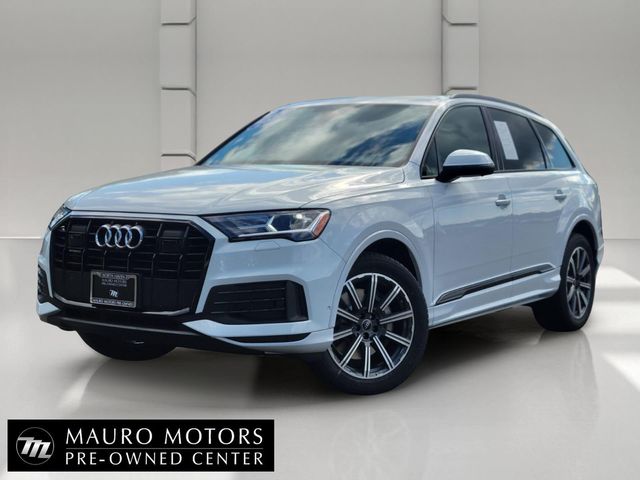 2023 Audi Q7 45 Premium Plus