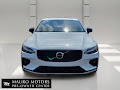 2024 Volvo S60 B5 Plus Dark Theme