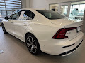 2024 Volvo S60 B5 Plus Dark Theme