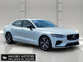 2024 Volvo S60 B5 Plus Dark Theme