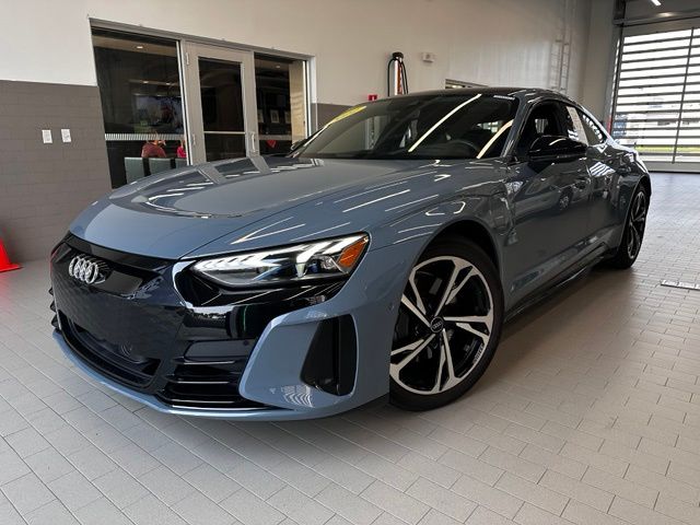 2022 Audi e-tron GT Prestige